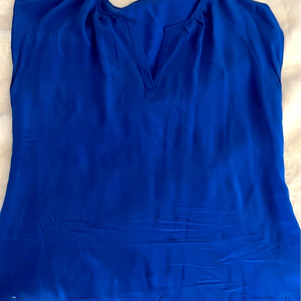 Max studio sleeveless silk dress shirt